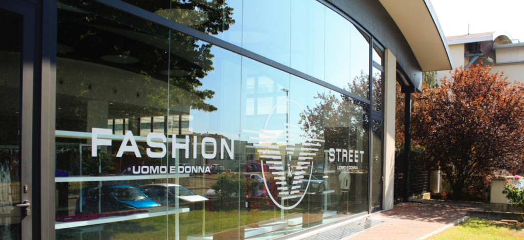 Fashion street outlet